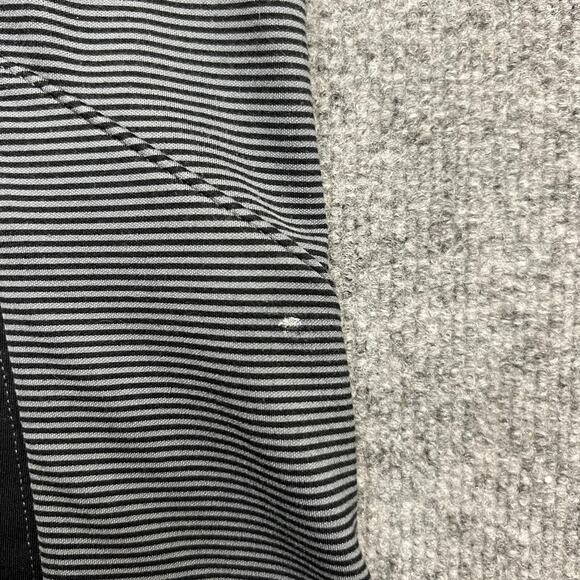 Athleta Spotlight Active Top Womens L Black Gray Pinstripe Long Sleeve Pullover - Picture 4 of 10